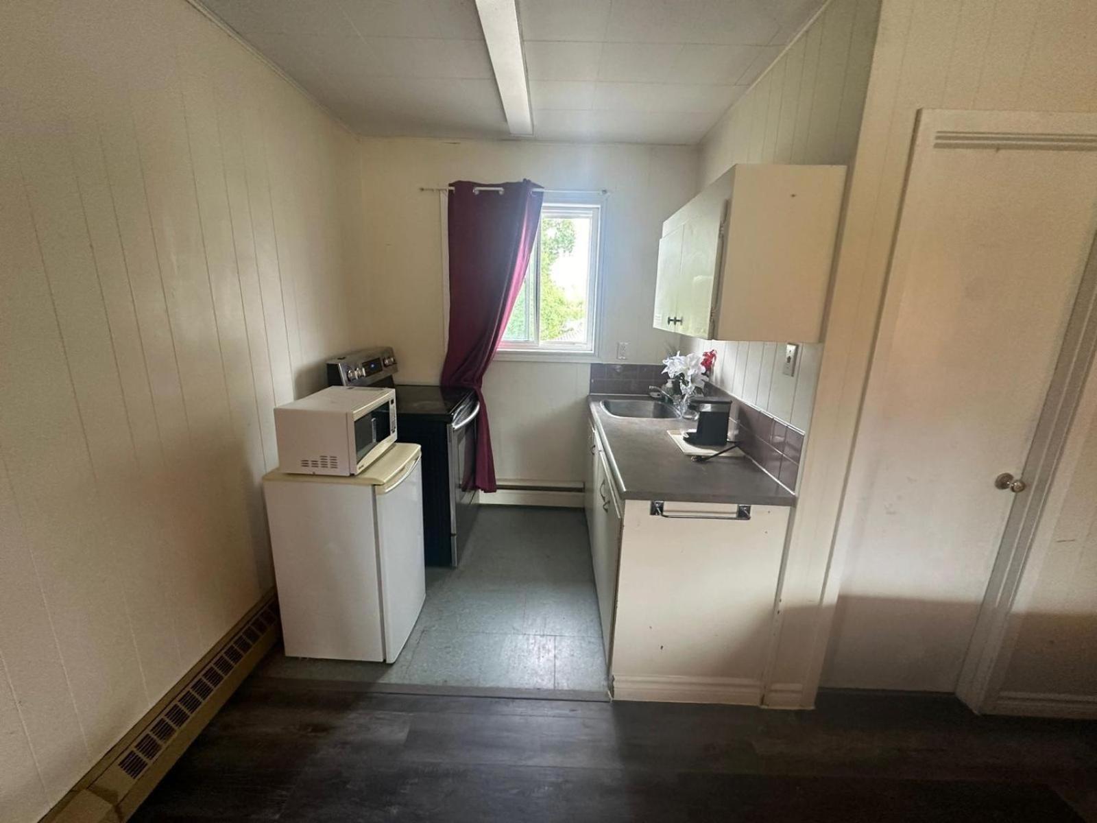 Pine Ridge Motel Timmins Bagian luar foto