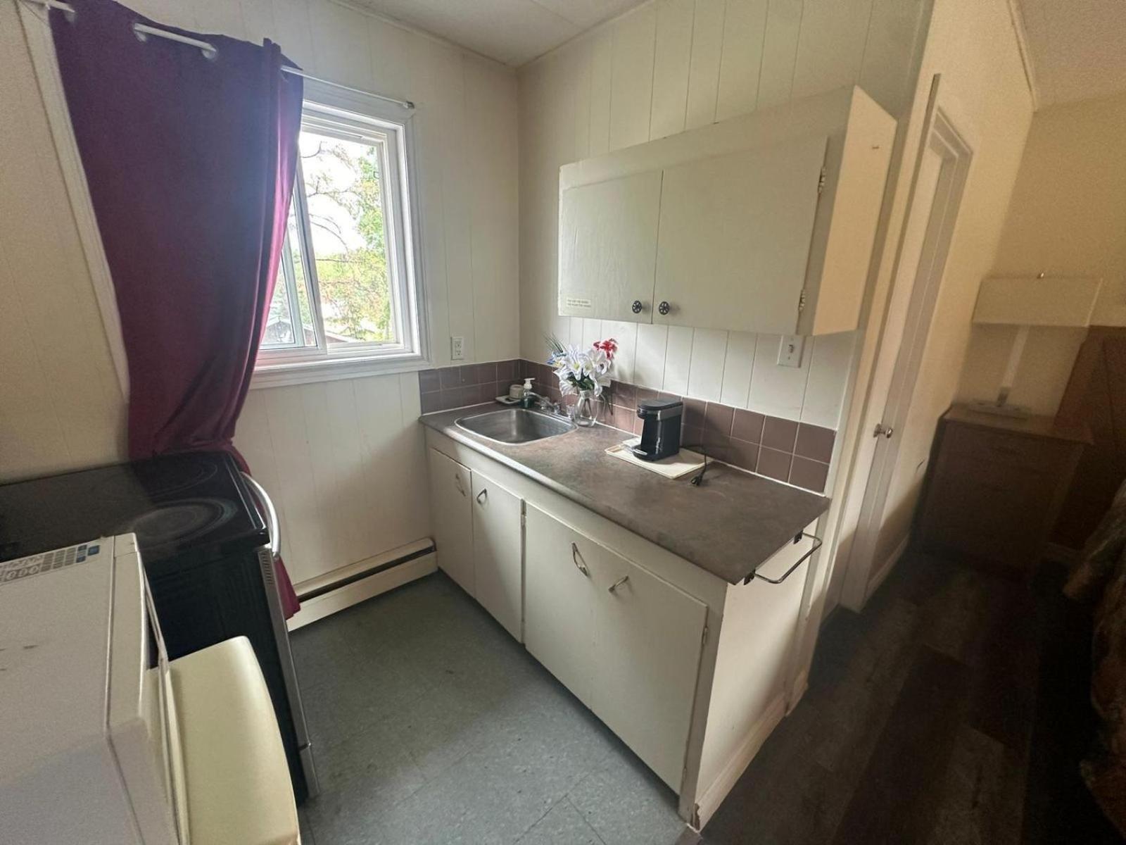 Pine Ridge Motel Timmins Bagian luar foto